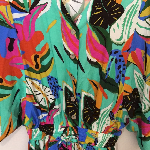 NEW Palms Away Tropical Romper. Small - Picture 2 of 8